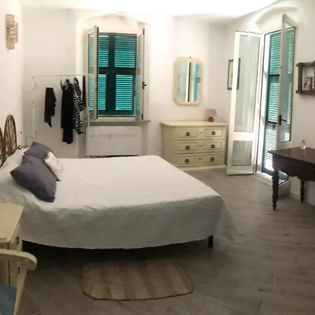 La Casa Delle Fiorentine Специя