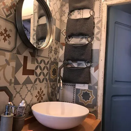 La Casa Delle Fiorentine Специя