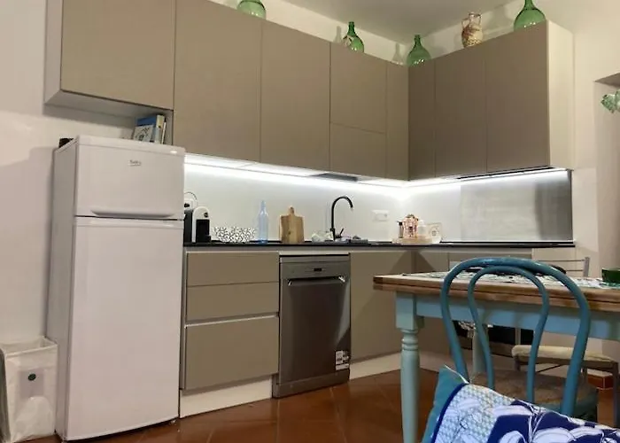 La Casa Delle Fiorentine Специя